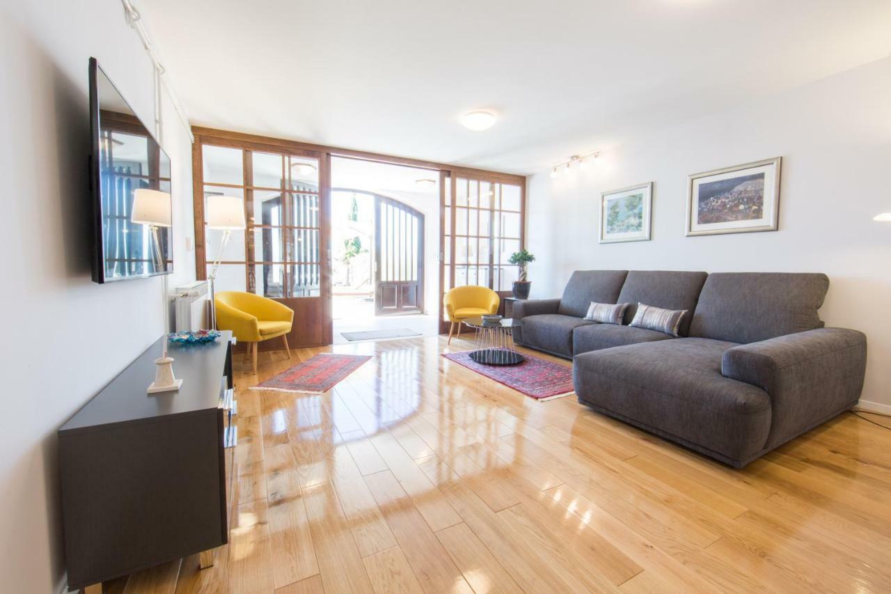 Melody M Apartment With Private Pool Split Ngoại thất bức ảnh