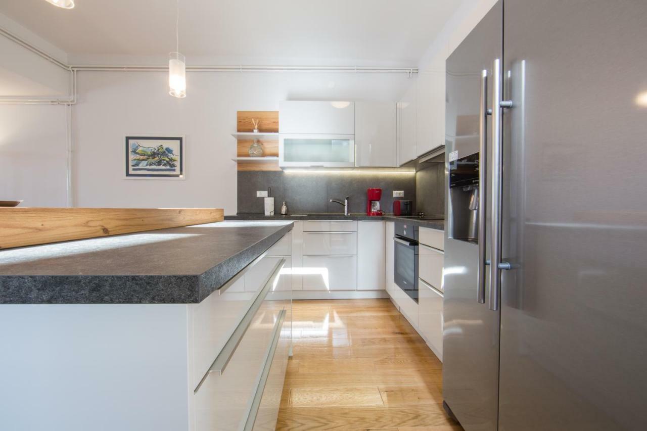 Melody M Apartment With Private Pool Split Ngoại thất bức ảnh