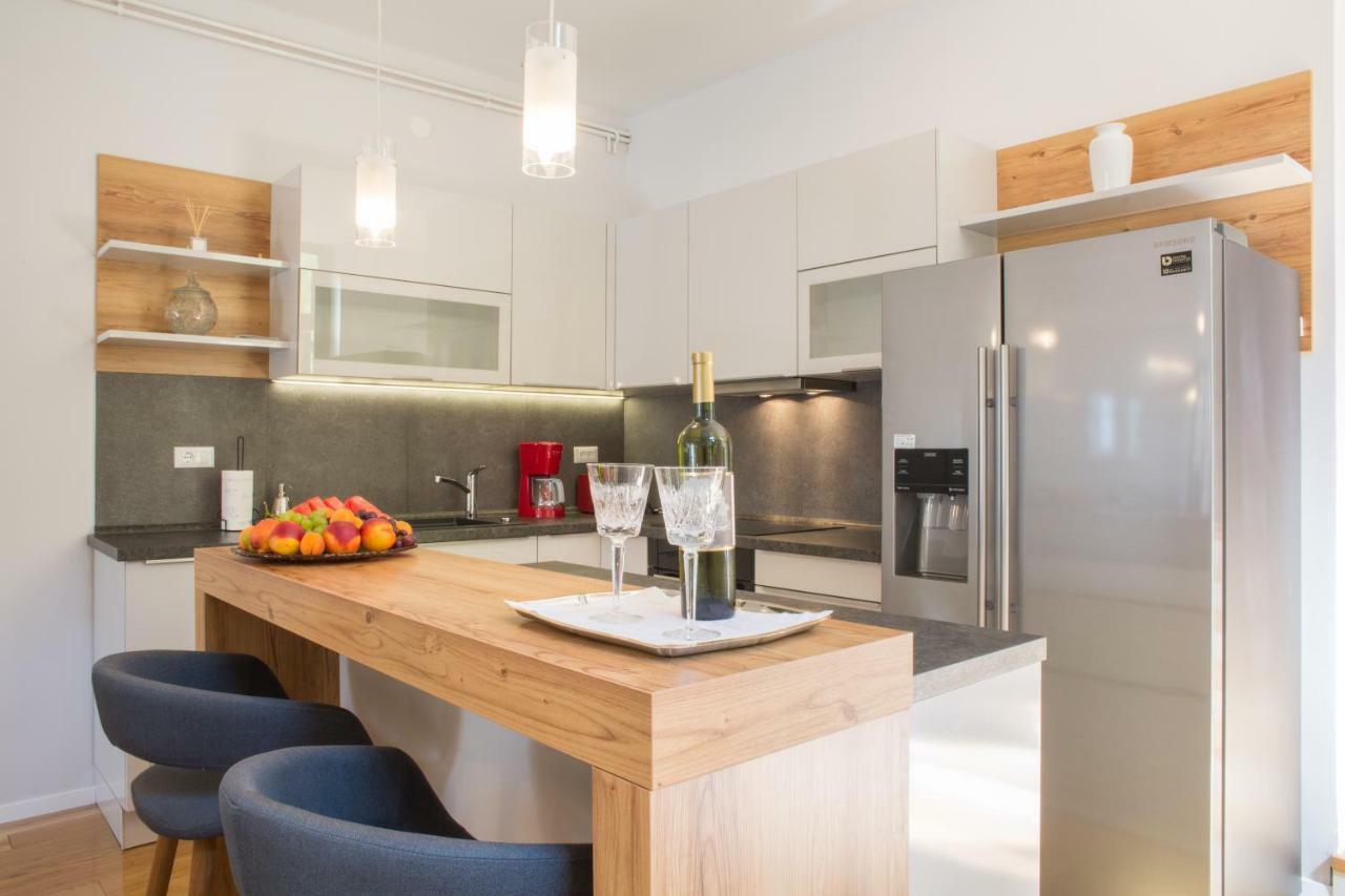 Melody M Apartment With Private Pool Split Ngoại thất bức ảnh