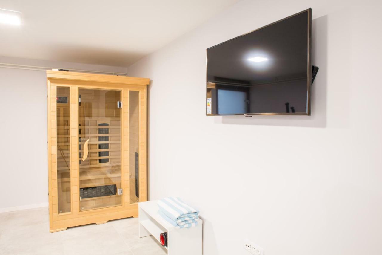 Melody M Apartment With Private Pool Split Ngoại thất bức ảnh